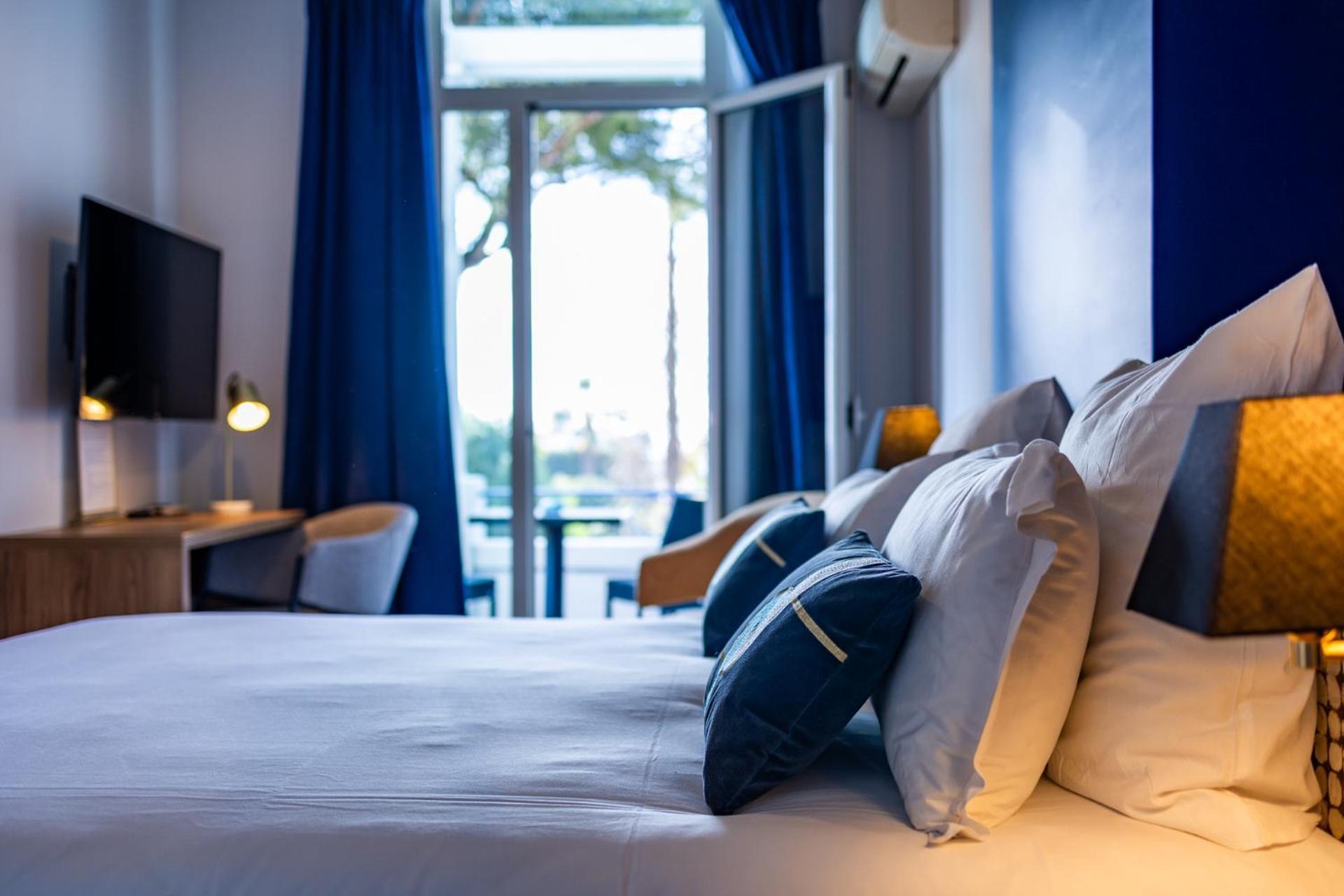 Hotel Albert 1Er Кан Екстериор снимка